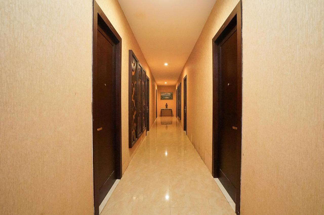 Homestay 3 Сурабая Екстериор снимка