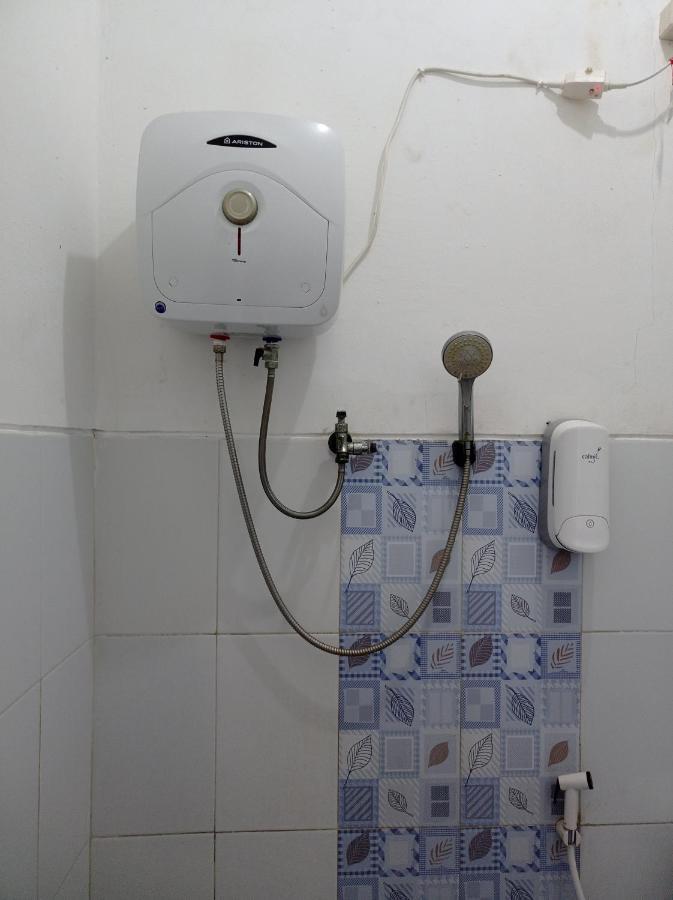 Homestay 3 Сурабая Екстериор снимка